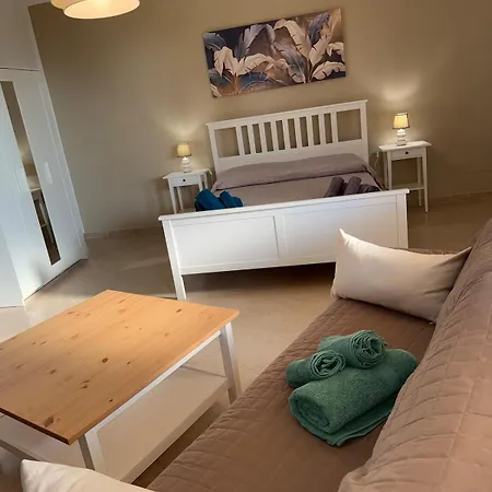 Delia S House * 切法卢