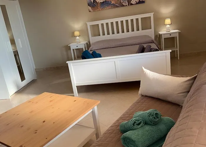 Delia S House * Cefalù