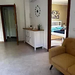 Delia S House