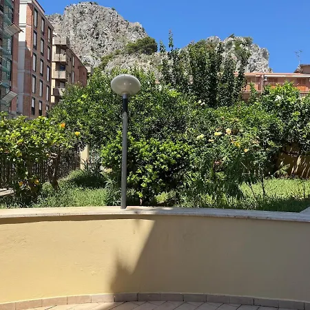 Apartment Delia S House Cefalu
