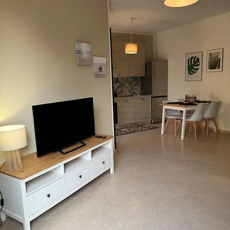 Delia S House * Cefalu