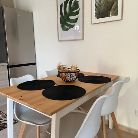 Delia S House Apartment