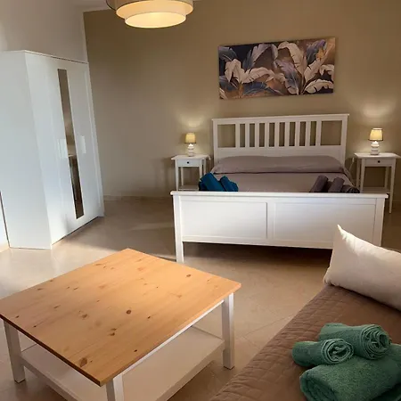Delia S House Apartment *