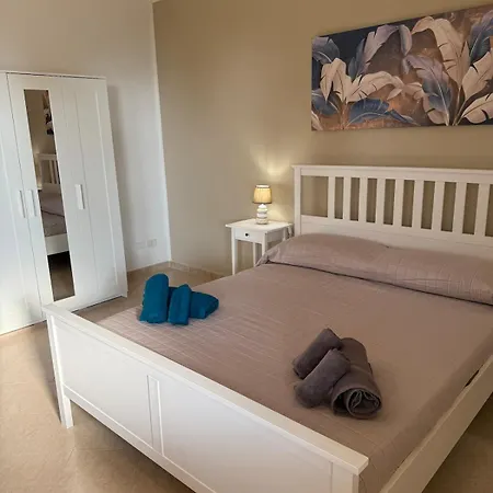 Apartment Delia S House Cefalu