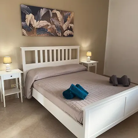 Apartment Delia S House Cefalu