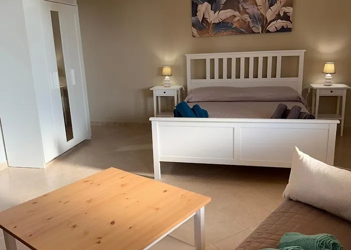 Delia S House Apartman *